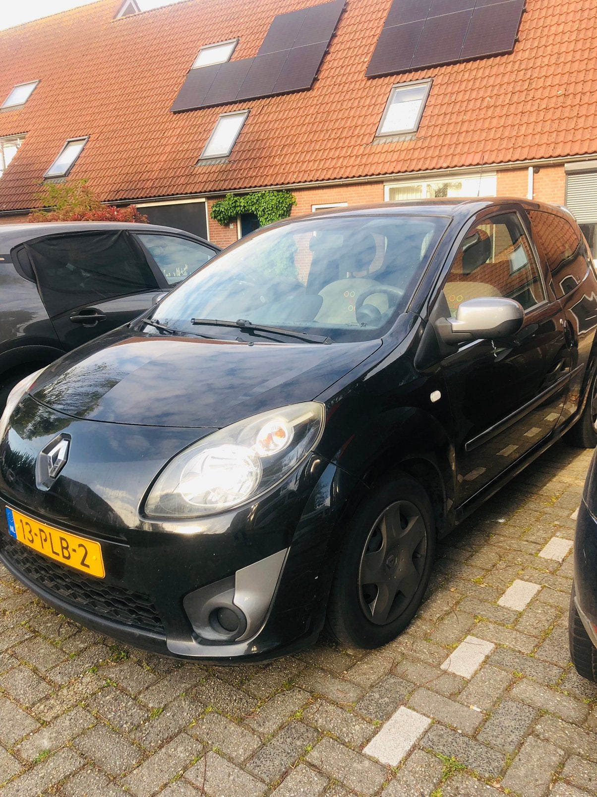 Renault Twingo 1.2 16V 2011 Zwart, 839 kg, Twingo, 74 pk, 4 cilinders