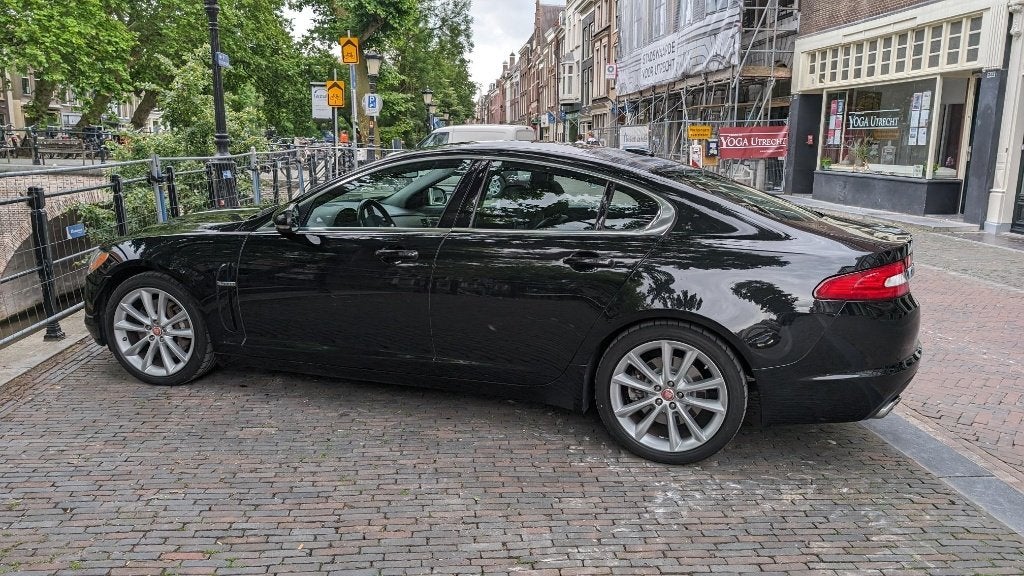Foto 6 van Jaguar XF 3.0 D Premium Luxury 300PK 2e Eigenaar