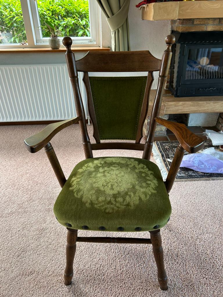 Gratis leuke retro groene stoel in zeer goede staat, Huis en Inrichting, Stoelen, Ophalen, Overige kleuren, Klassiek ( retro)
