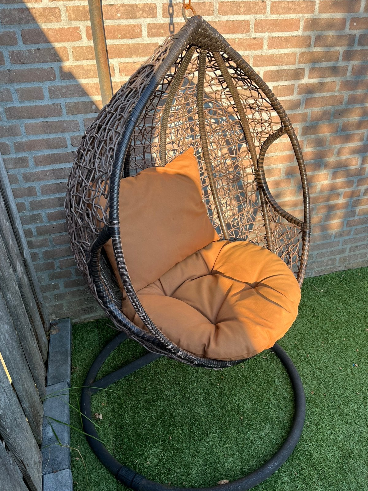 Kinder ei schommelstoel + kussens