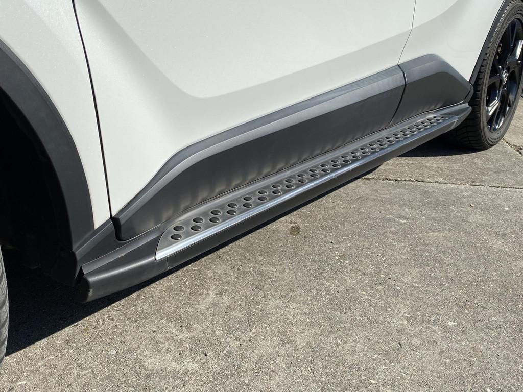 Toyota C-HR 1.8 Hybrid Black Edition, Euro 6, 4 cilinders, 26 km/l, Hybride Elektrisch/Benzine