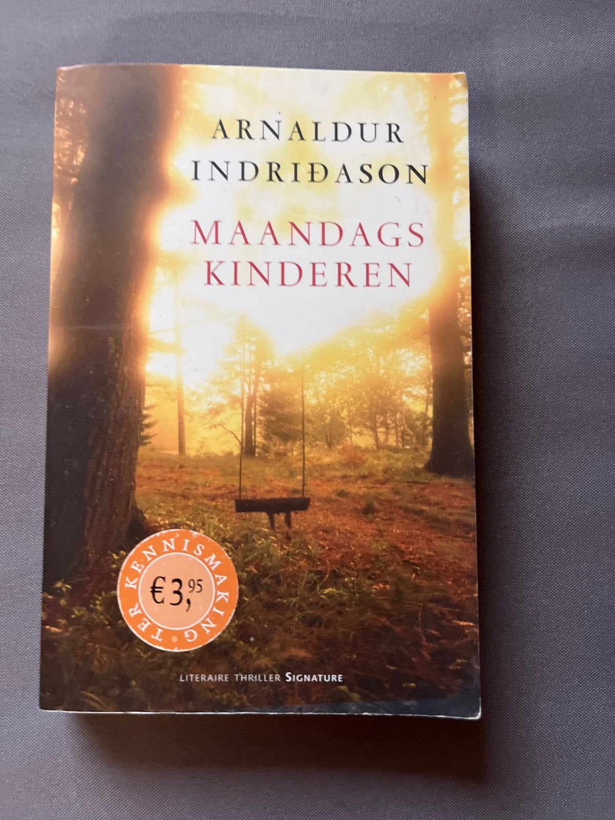 Arnaldur Indriðason - Maandags Kinderen (Literaire Thriller), Ophalen of Verzenden, Gelezen, Scandinavië