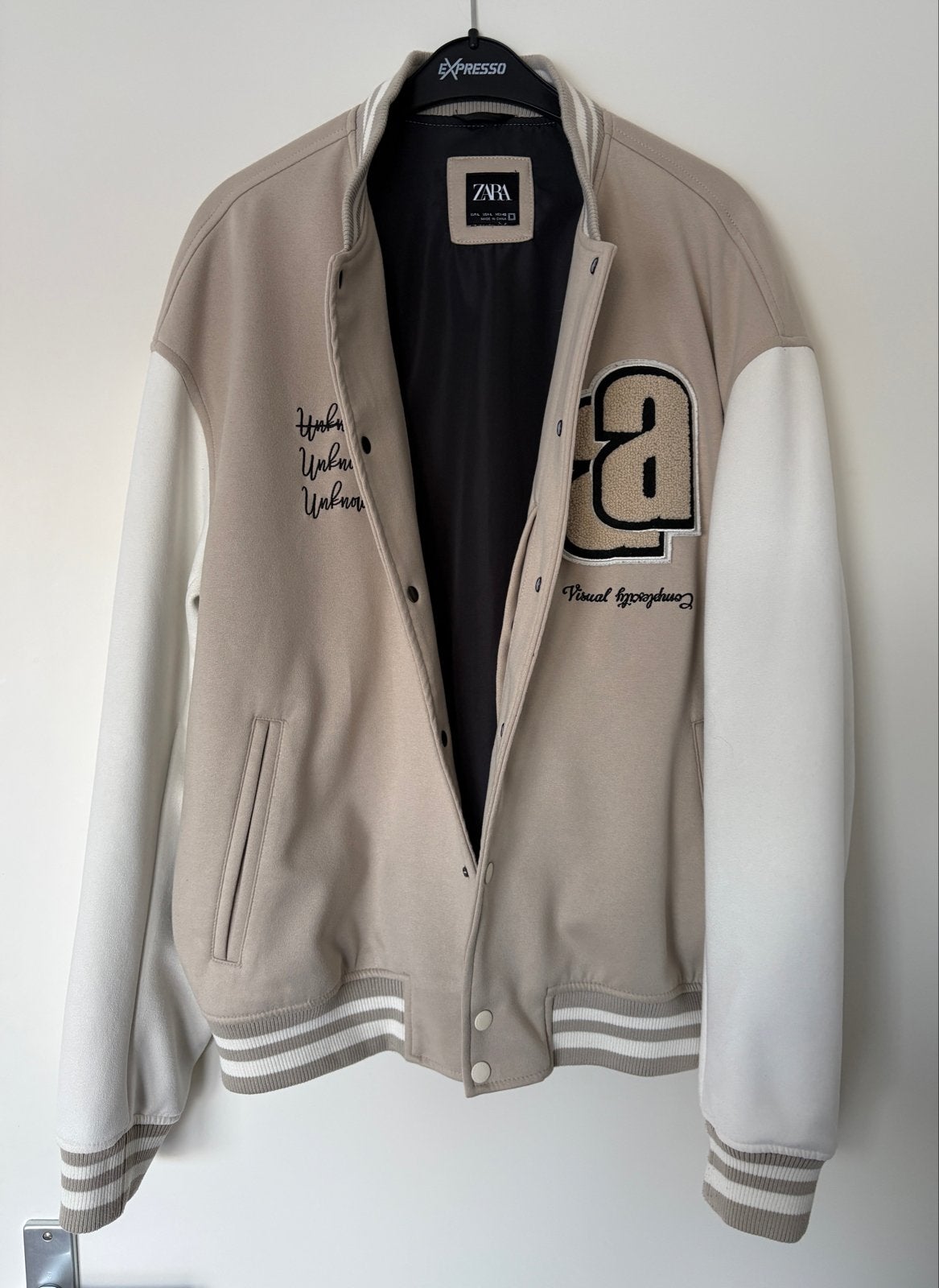 Zara Varsity Jacket - Maat L - Zo goed als nieuw, Ophalen, Zo goed als nieuw, Maat 52/54 (L), Beige