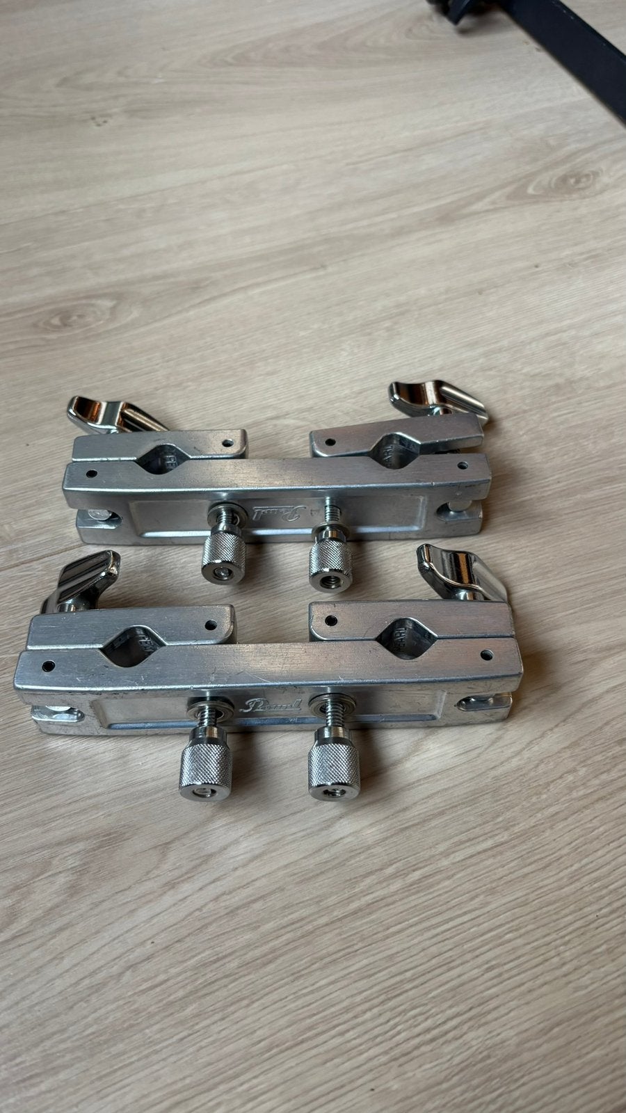 2 x Pearl multiclamp, Ophalen of Verzenden, Zo goed als nieuw