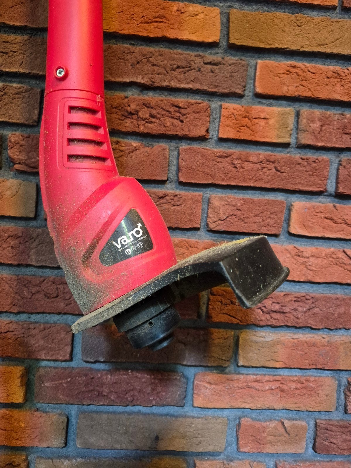 Vaste prijs.Varo grastrimmer - Elektrisch -, Tuin en Terras, Grastrimmers, Zo goed als nieuw, Elektrisch, 30 tot 50 cm, Ophalen