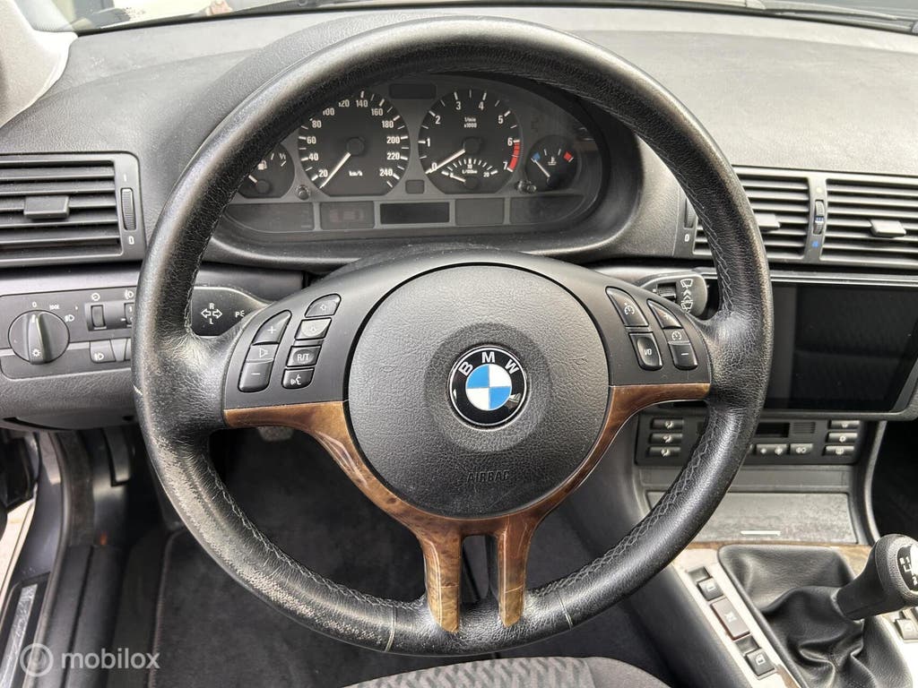 BMW 325i E46 sedan 6-cilinder Handbak Youngtimer NAP NL auto, foto 9