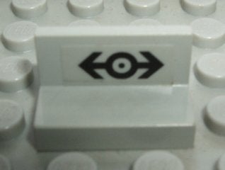 Lego Light Gray Panel 1 x 2 x 1 with TrainLogo Black Pattern, Gebruikt, Overige thema's, Lego, Ophalen of Verzenden