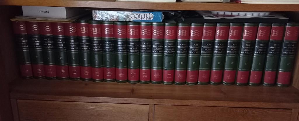 Complete 25-delige Larousse Encyclopedie - Zo goed als nieuw, Boeken, Encyclopedieën, Zo goed als nieuw, Algemeen, Ophalen