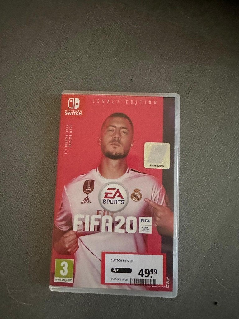 Fifa 20, Ophalen of Verzenden, Zo goed als nieuw, Sport, 3 spelers of meer