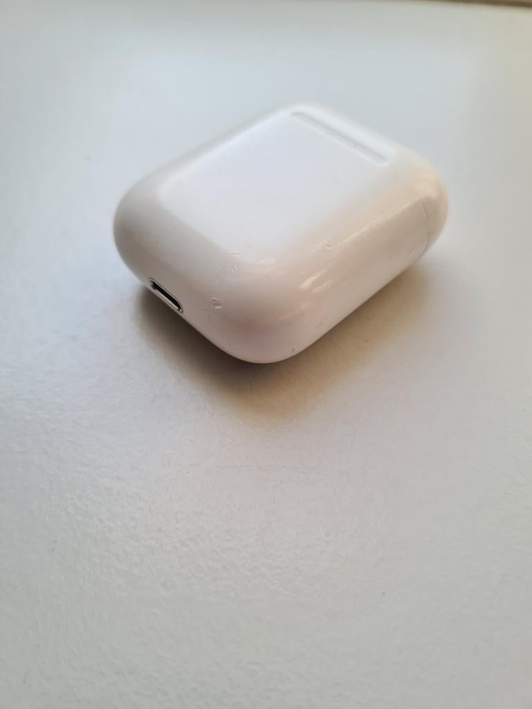 Apple AirPods Oplaadcase (A1602) zonder oortjes- Gebruikt, Ophalen of Verzenden, Gebruikt