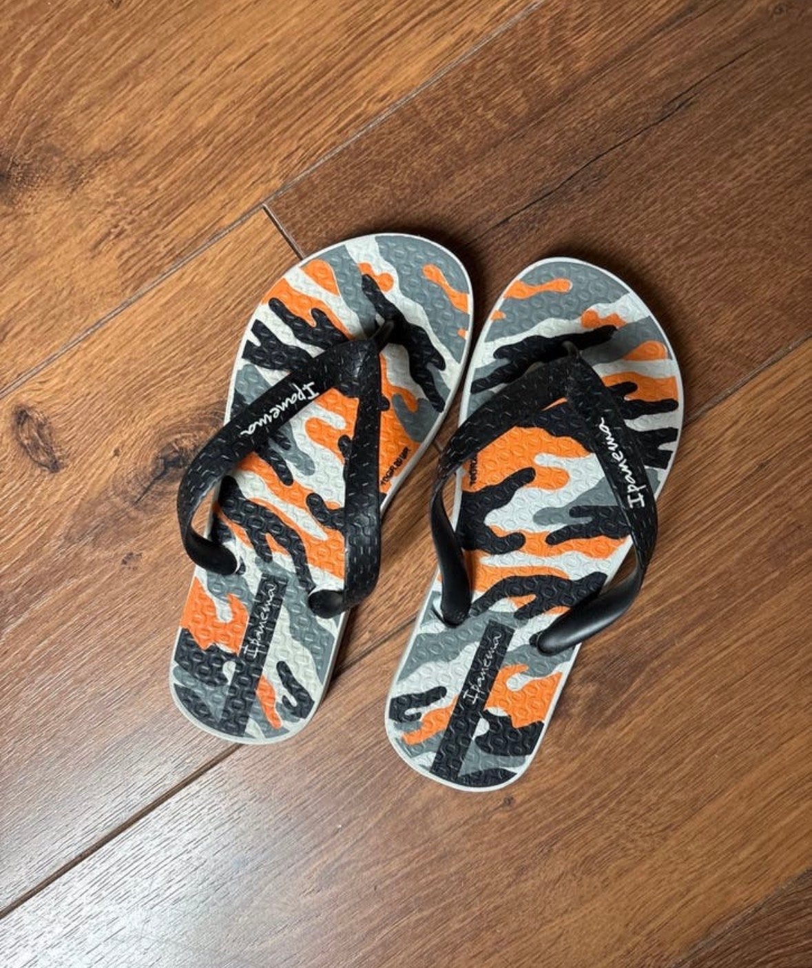 Ipanema slippers met camouflageprint maat 27, Ophalen of Verzenden, Zo goed als nieuw, Oranje, Slippers