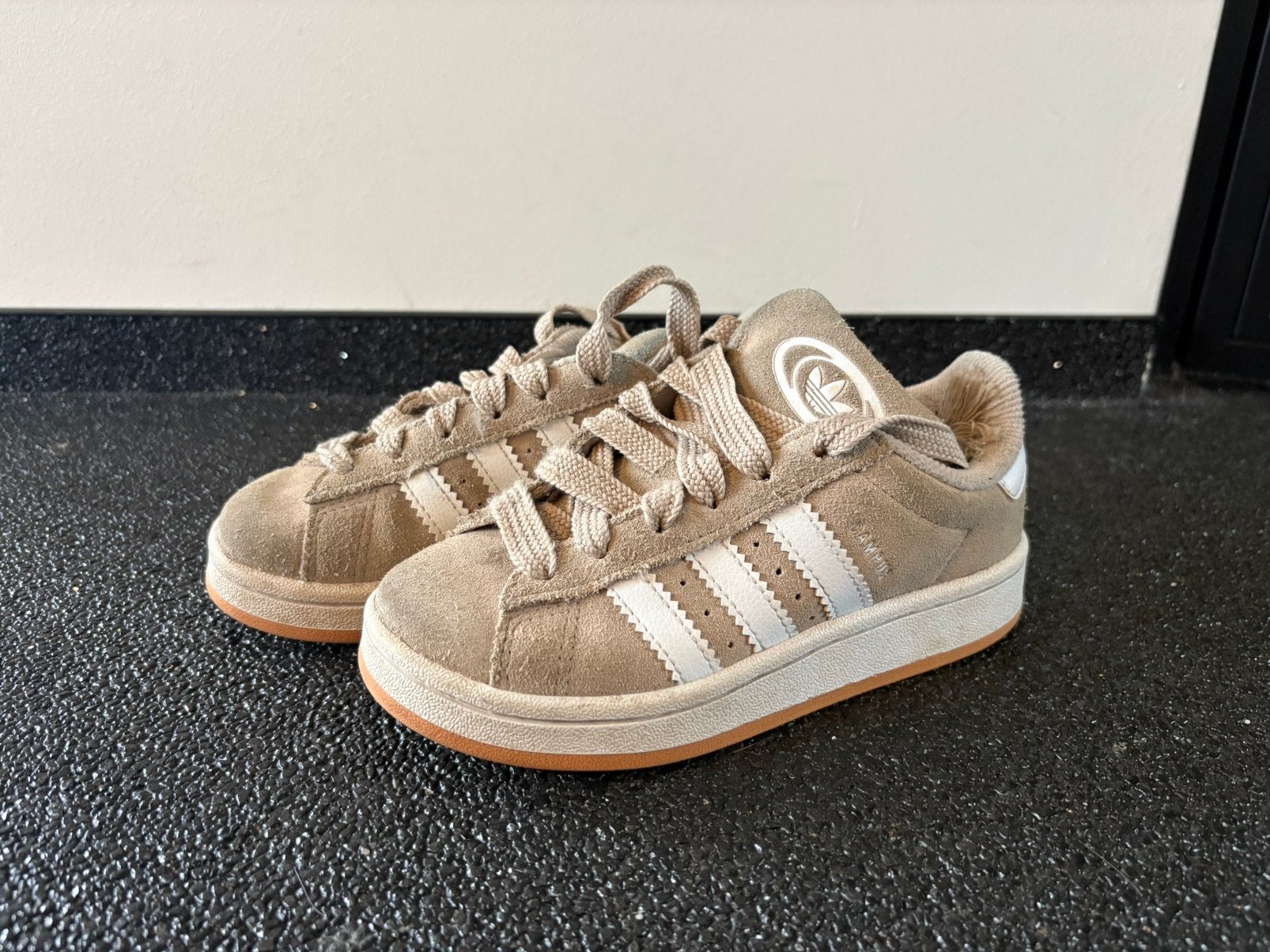 Adidas campus maat 31, Ophalen of Verzenden, Gebruikt, Meisje, Schoenen