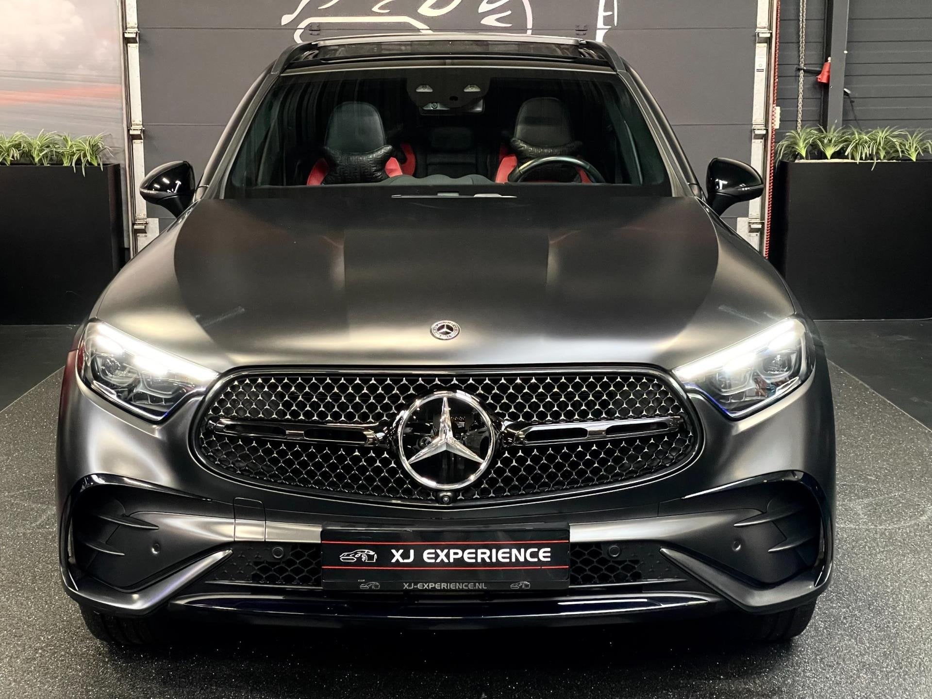 Mercedes-Benz GLC-klasse 300de 4MATIC AMG Line PANODAK HUD, Dealer onderhouden, Gebruikt, Zwart, 4 cilinders