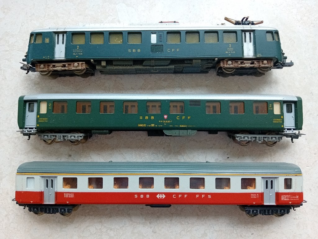 H0#471 ~ Lima 208031, Locomotief 1435 SBB/CFF + 2 rijtuigen., Gebruikt, Ophalen of Verzenden, Lima, Gelijkstroom