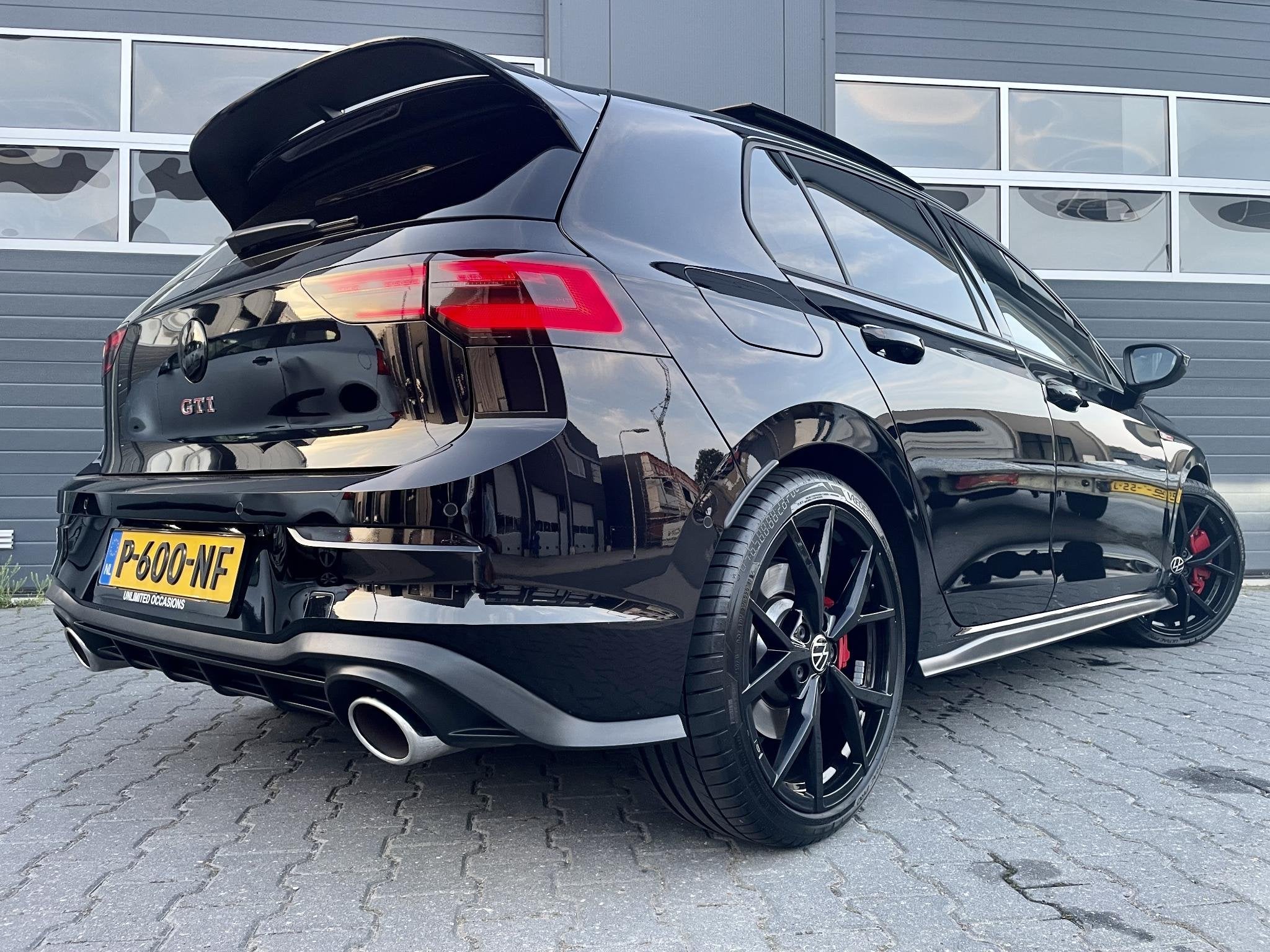 Volkswagen Golf 2.0 GTI CLUBSPORT *300PK*HARMAN KARDON*LEER*, Auto's, Dealer onderhouden, 15 km/l, Gebruikt, 4 cilinders