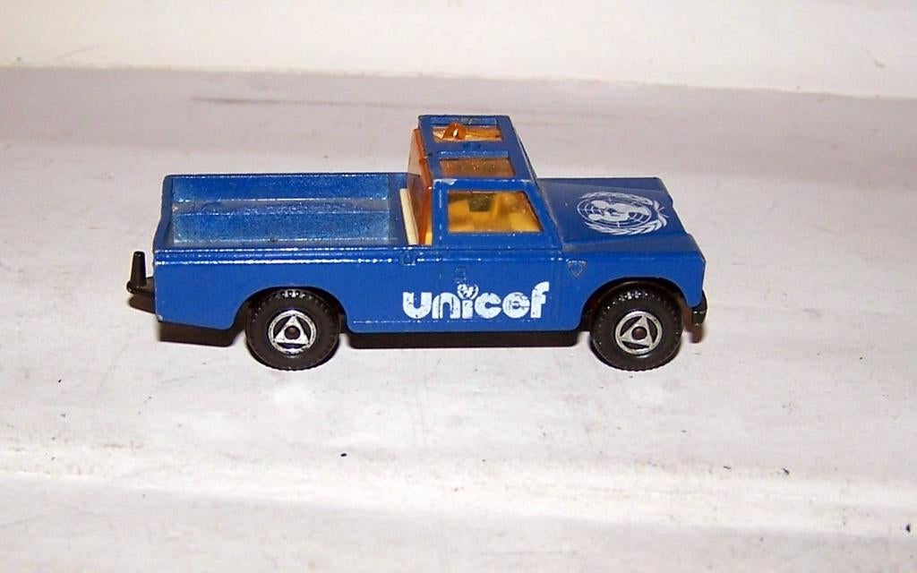 Efsi Landrover Unicef model. Igs., Hobby en Vrije tijd, Ophalen of Verzenden, Nieuw, Bus of Vrachtwagen, Efsi