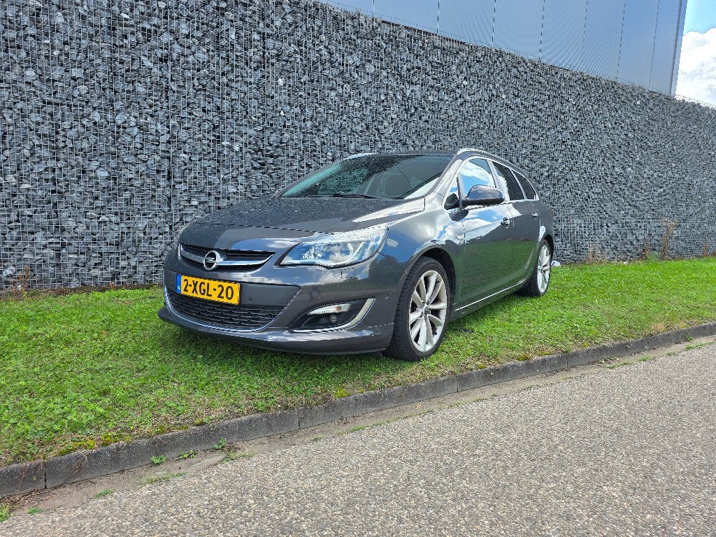 Opel Astra 1.4 Turbo 103KW ST (OPC line)2014, Voorwielaandrijving, 4 cilinders, Handgeschakeld, 1364 cc