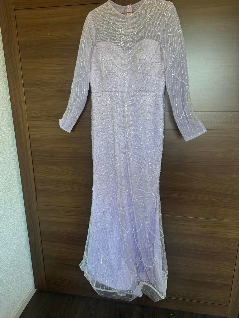 Elegante Paarse Jurk met Kralen voor Bruiloft Maat S/M, Galajurk, Paars, Ophalen of Verzenden, Zo goed als nieuw