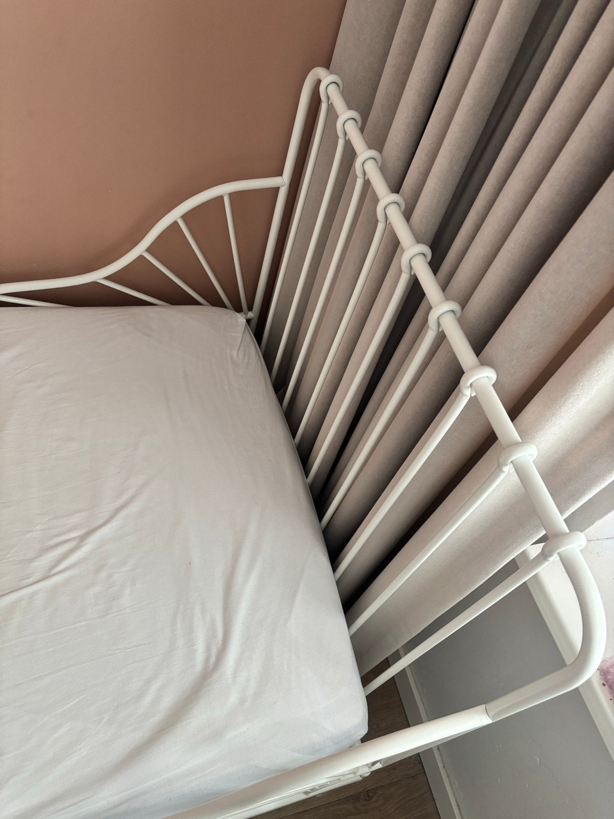 IKEA Minnen meegroeibed 200x80 cm - Wit, Huis en Inrichting, Slaapkamer | Bedden, Ophalen, Verstelbaar, Eenpersoons, Wit
