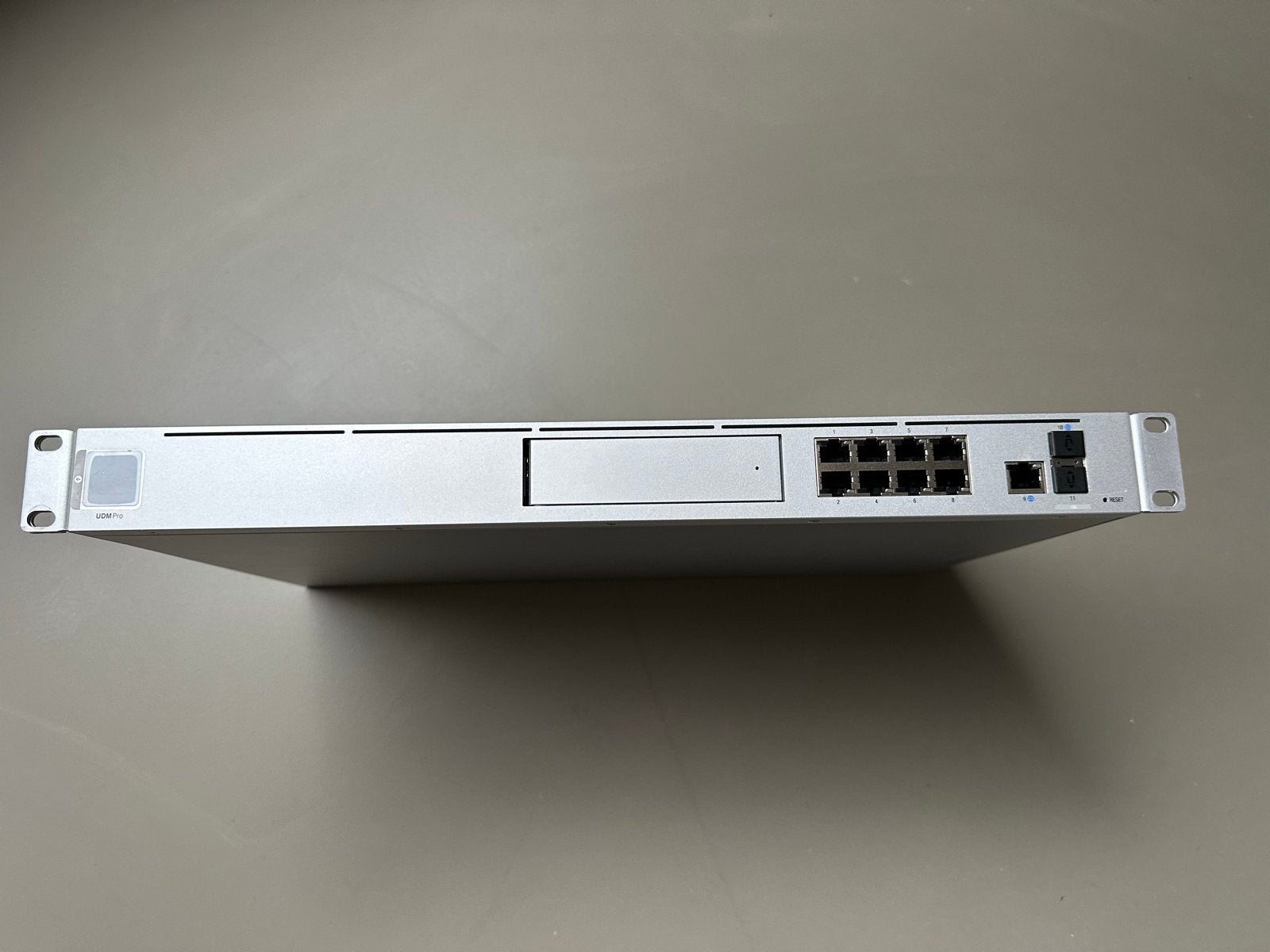 Ubiquiti UniFi Dream Machine Pro (UDM-Pro), Ophalen of Verzenden, Zo goed als nieuw