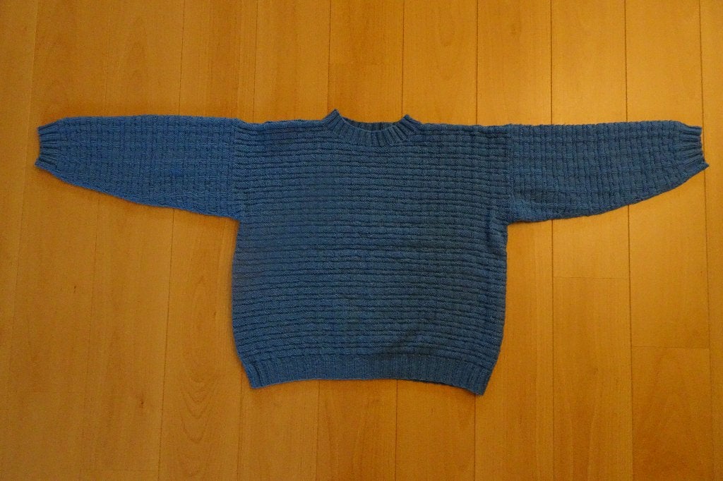 Gebreide trui in vlechtmotief. Maat 42., Ophalen of Verzenden, Zo goed als nieuw, Maat 42/44 (L), Blauw