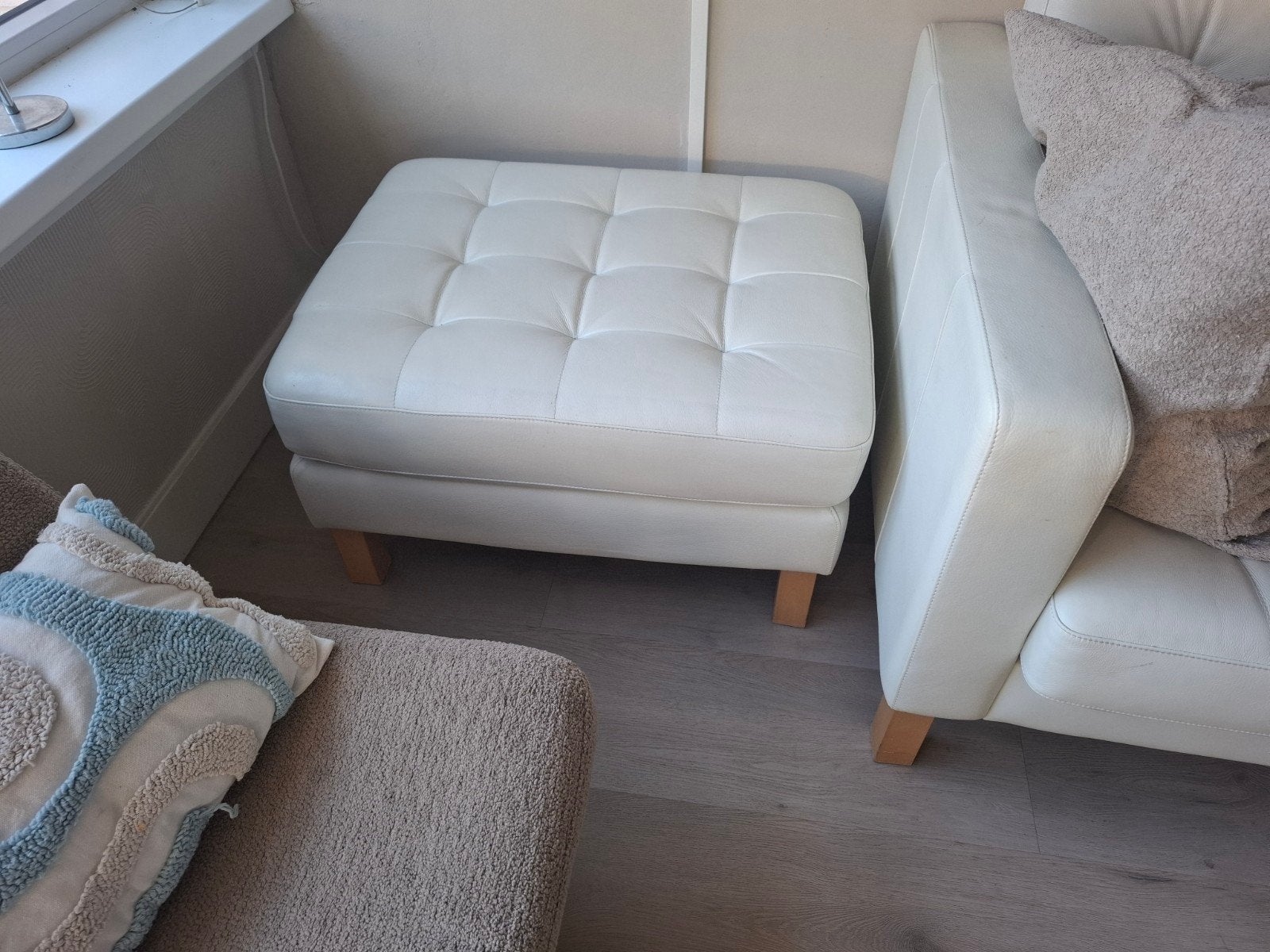 Ikea Landskrona Hocker - Wit Leer, Ophalen, Vierkant, Leer, 75 tot 100 cm