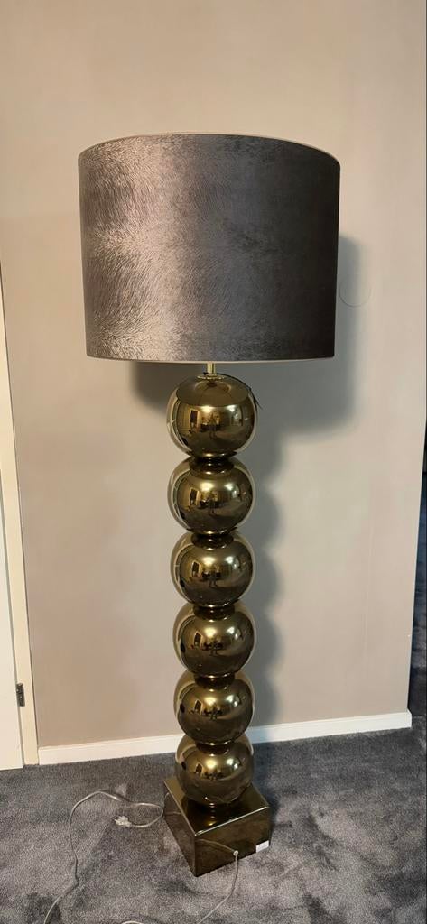 Luxe vloerlamp met gestoffeerde lampenkap, Ophalen, Zo goed als nieuw, Stof, 150 tot 200 cm