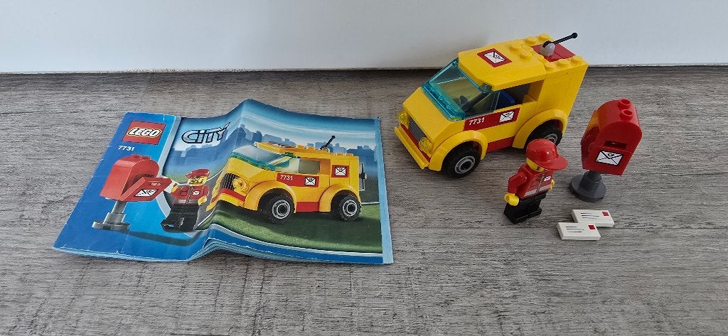 Lego 7731 Postauto compleet met boekje, Kinderen en Baby's, Speelgoed | Duplo en Lego, Lego, Ophalen of Verzenden, Compleet, Complete set