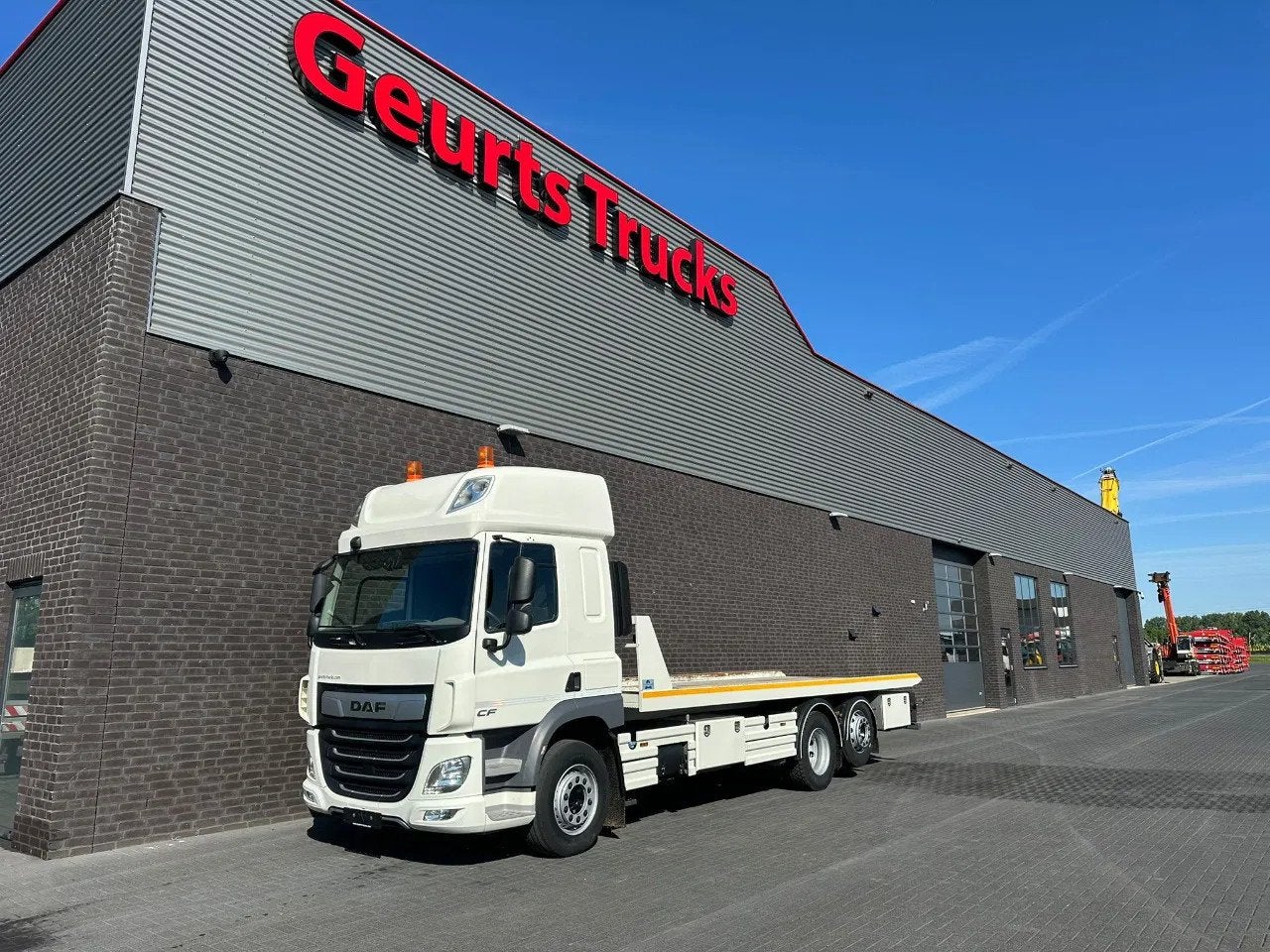 DAF CF 410 6X2 M4SN3 OPRIJWAGEN / MACHINE TRANSPORTER / PLAT, Auto's, Vrachtwagens, Automaat, Euro 6, Wit, Diesel