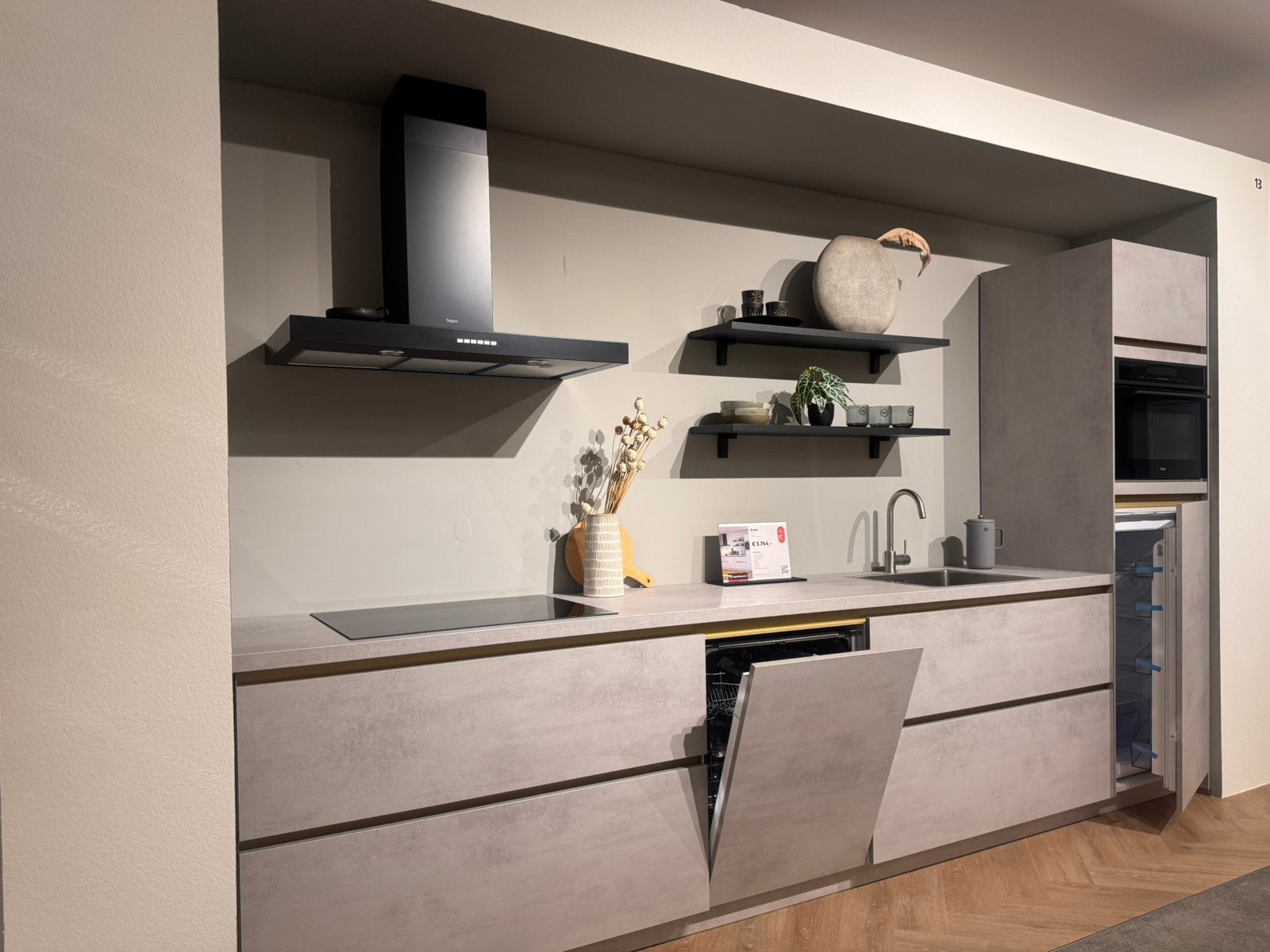 Showroomkeuken Rodez | betongrijs | 303cm | compleet, Ophalen, Overige kleuren, Enkelwandige keuken, Zo goed als nieuw