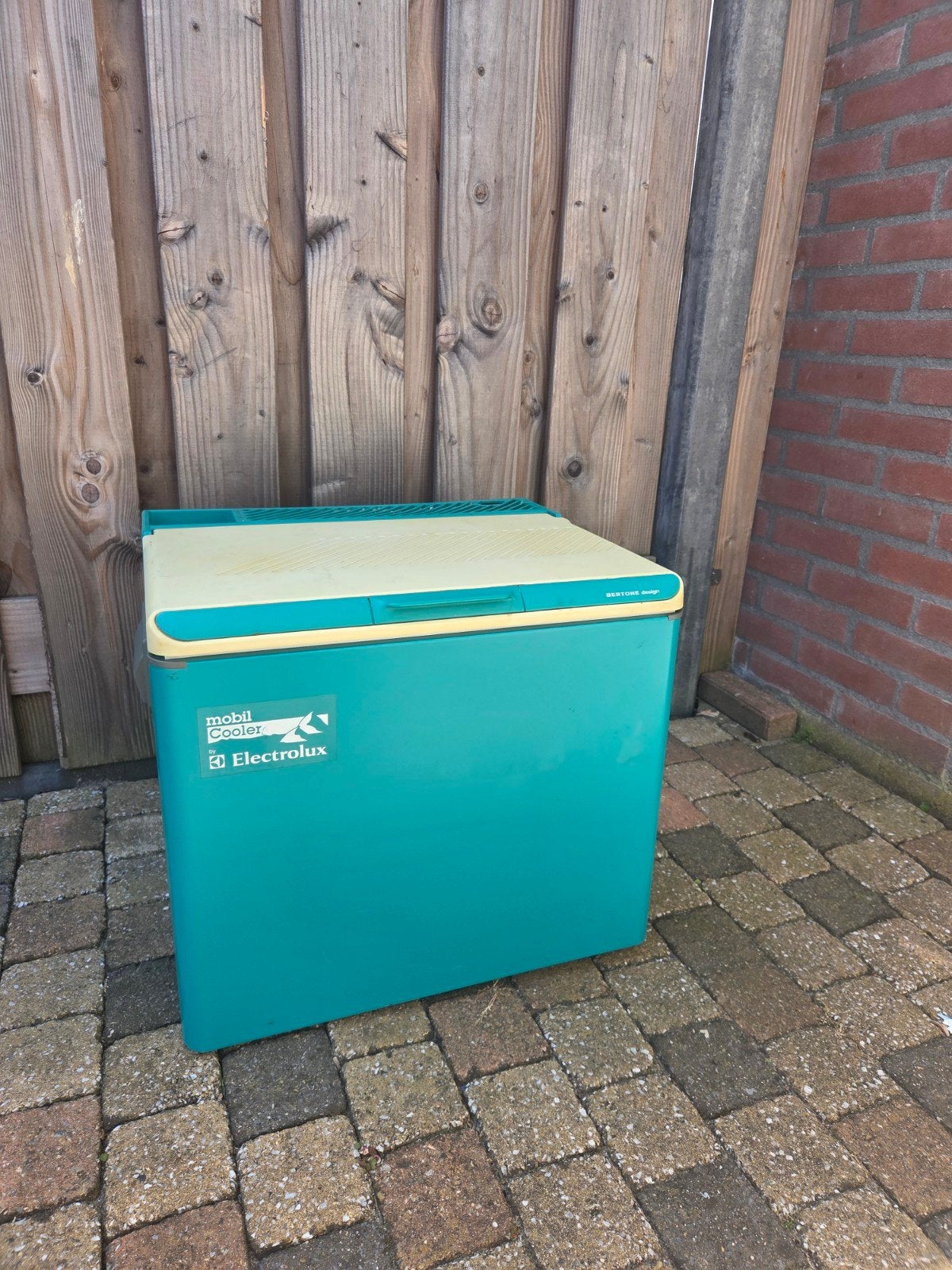 Te koop nette Electrolux camping koelbox 12V, 230V, Gas, Ophalen, Zo goed als nieuw