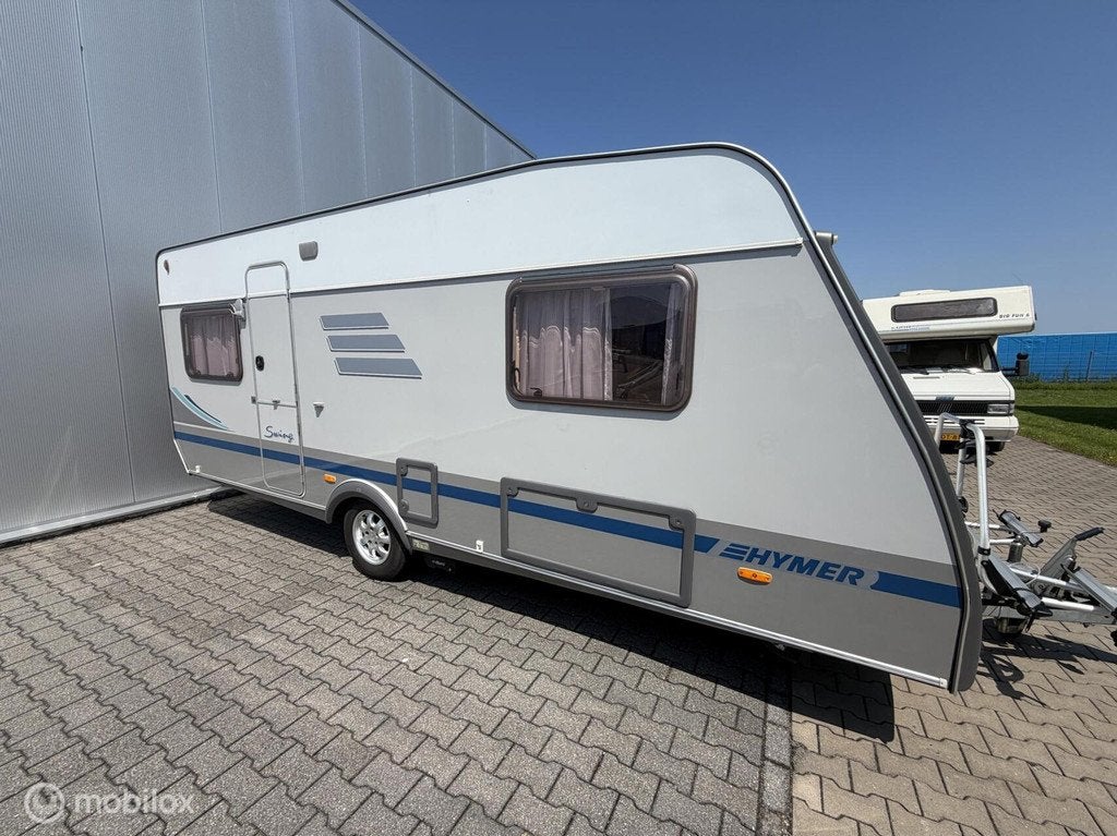 Hymer Eriba Swing 532 Mover Lengtebedden voortent Fietsenrek, Caravans en Kamperen, Caravans, Koelkast, 7 tot 8 meter, Bedrijf