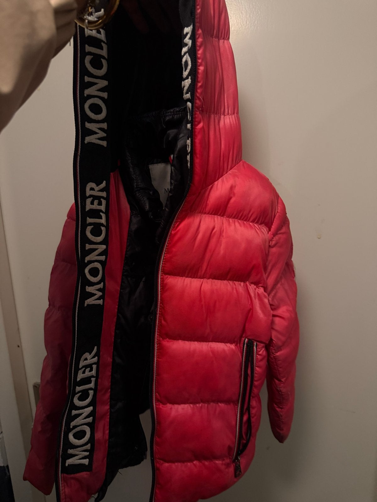 Moncler kinderjas roze maat 104, Ophalen of Verzenden, Zo goed als nieuw, Jongen of Meisje, Jas