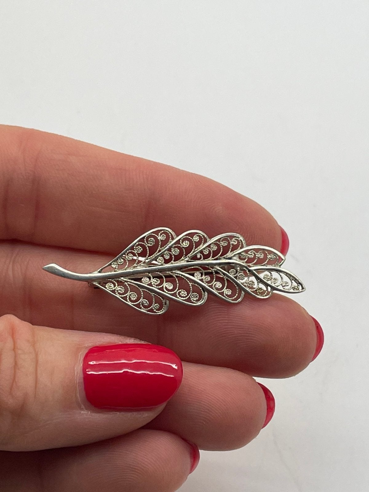 E374 Prachtige zilveren broche filigrain, Sieraden, Tassen en Uiterlijk, Antieke sieraden, Ophalen of Verzenden, Zilver, Broche