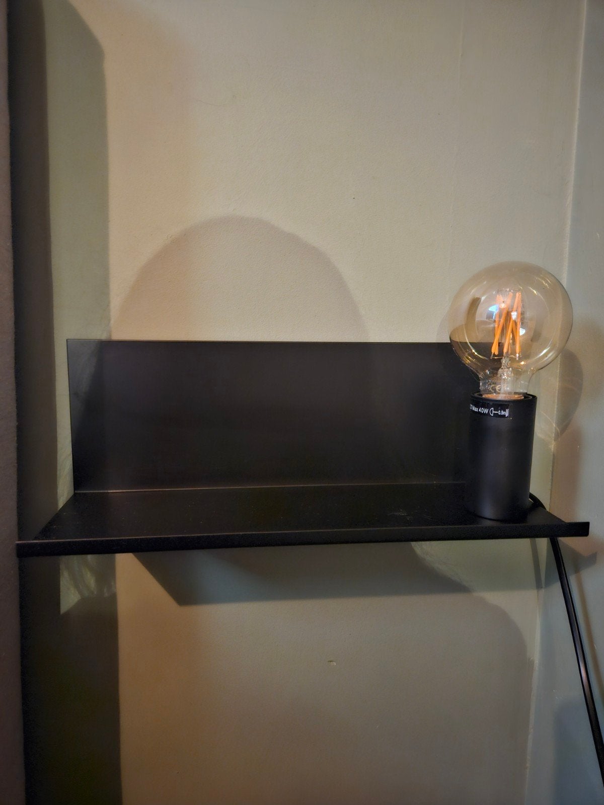 2 stuks nachtkastje met lamp, Ophalen, Zo goed als nieuw