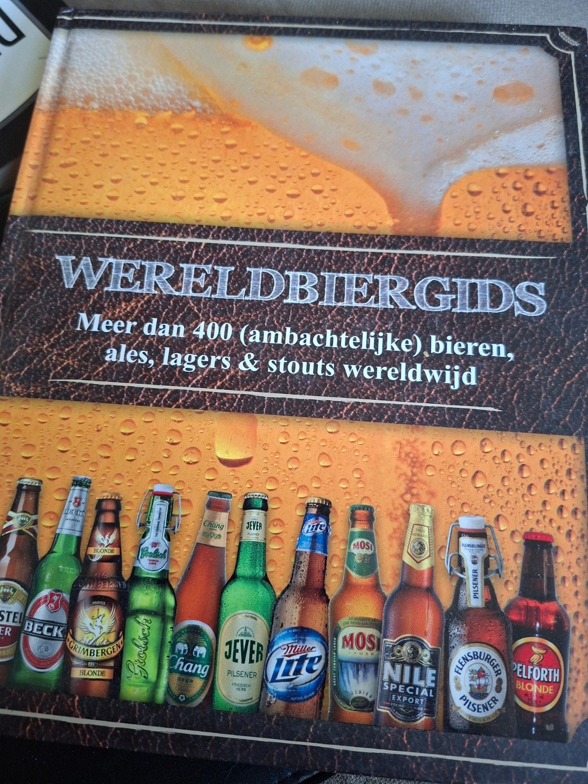 Wereldbiergids: Meer dan 400 bieren wereldwijd, Ophalen of Verzenden, Zo goed als nieuw, Onbekend, Wereld overig