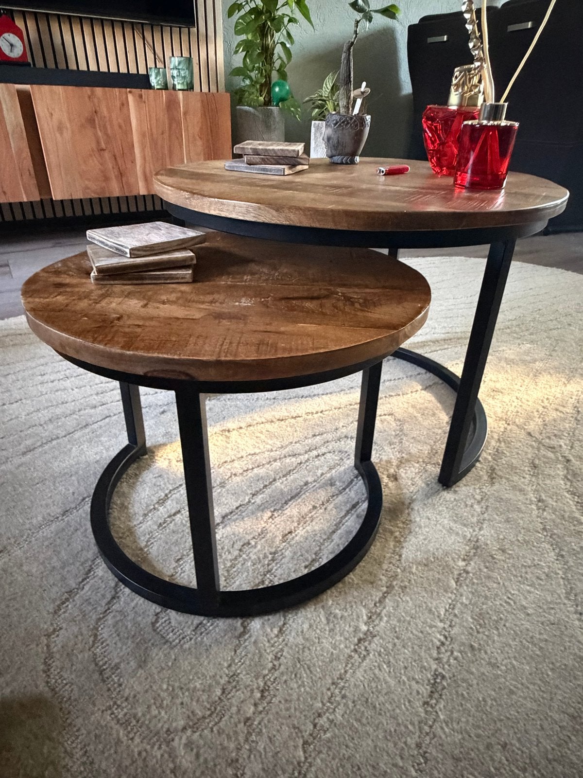 Set van 2 Mango Houten Bijzettafels - Gebruikt, Gebruikt, Rond, 75 cm of meer, Hout