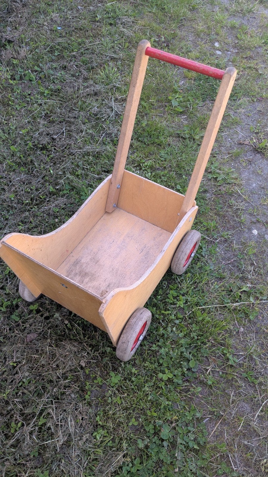 Houten poppenwagen Laura - Ophalen in Nijensleek, Ophalen, Gebruikt, Meisje