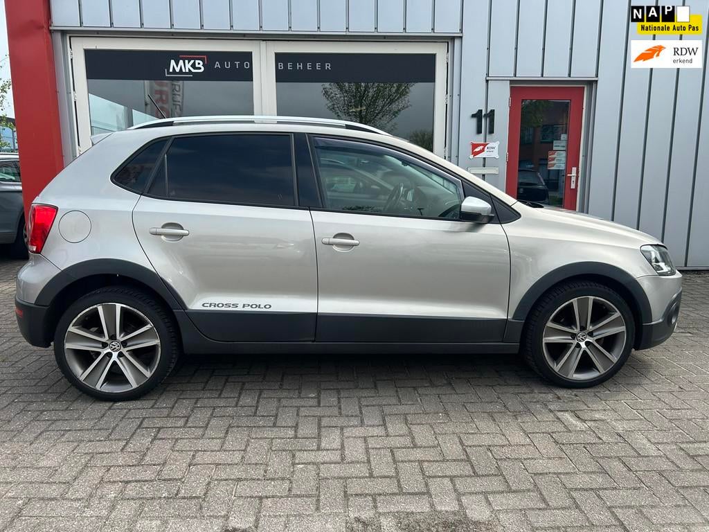 Volkswagen Polo 1.2 TSI Cross NW Ketting/Carplay, Voorwielaandrijving, Euro 5, Stof, Beige
