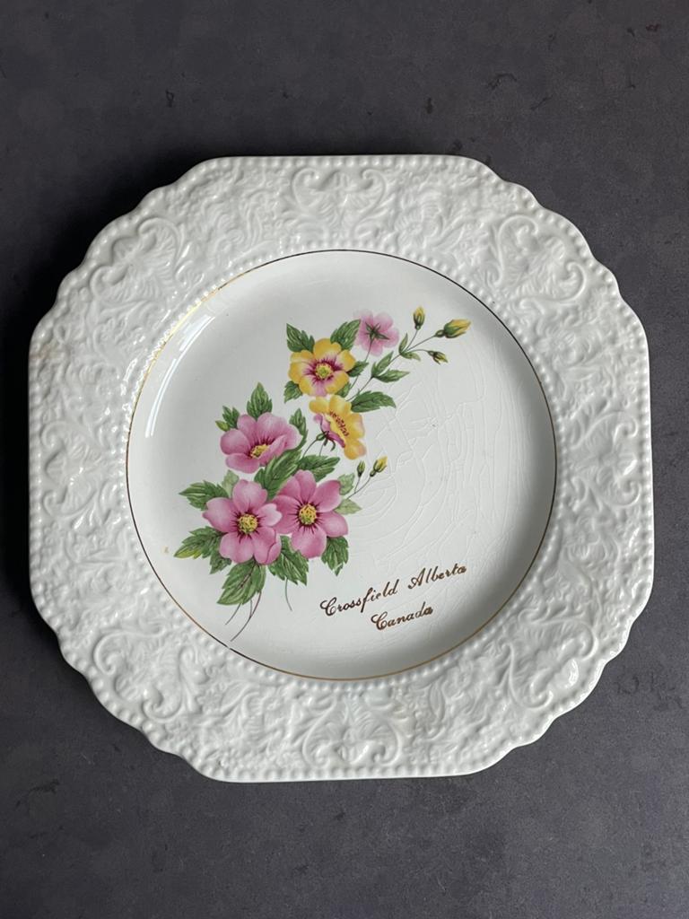 Vintage Lord Nelson Pottery Bord - Crossfield Alberta Canada, Antiek en Kunst, Antiek | Servies los, Ophalen of Verzenden