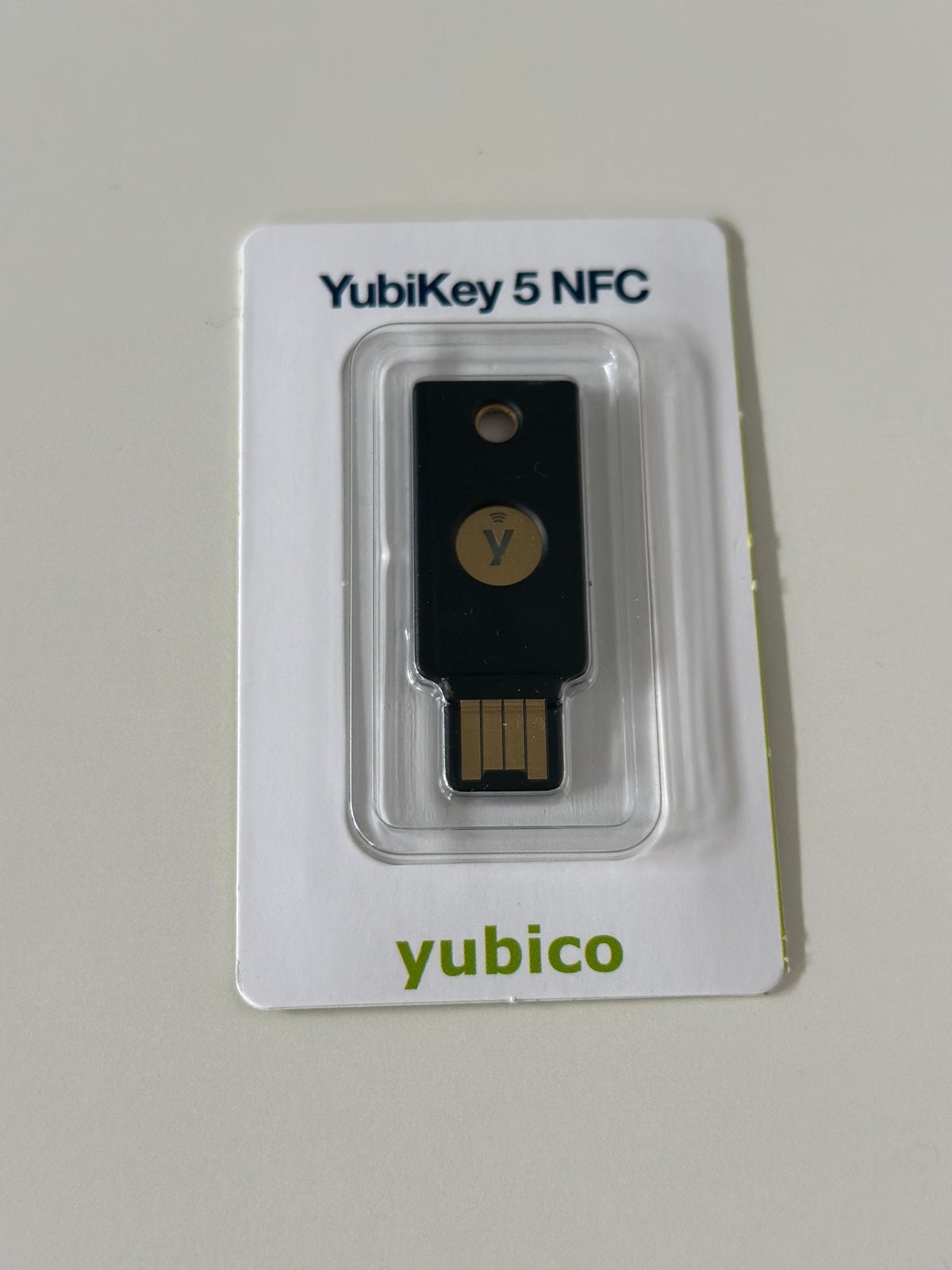 2x Yubico Yubikey 5 Security Key NFC USB-A / NIEUW, Computers en Software, Ophalen of Verzenden, Nieuw