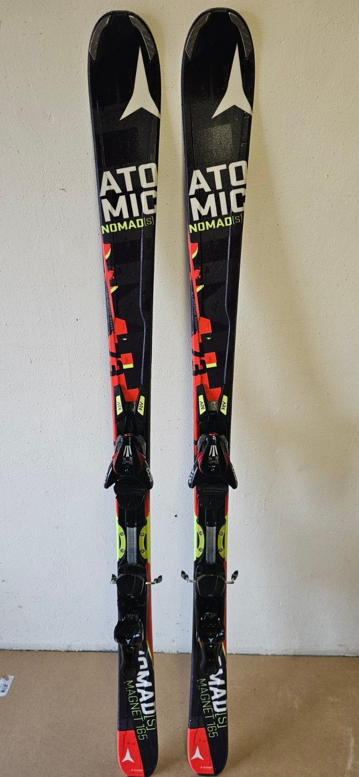 ZGAN Atomic Nomad [S] Magnet 165cm Ski gewaxt ges;epen (45), 160 tot 180 cm, Ophalen of Verzenden, Zo goed als nieuw, Carve