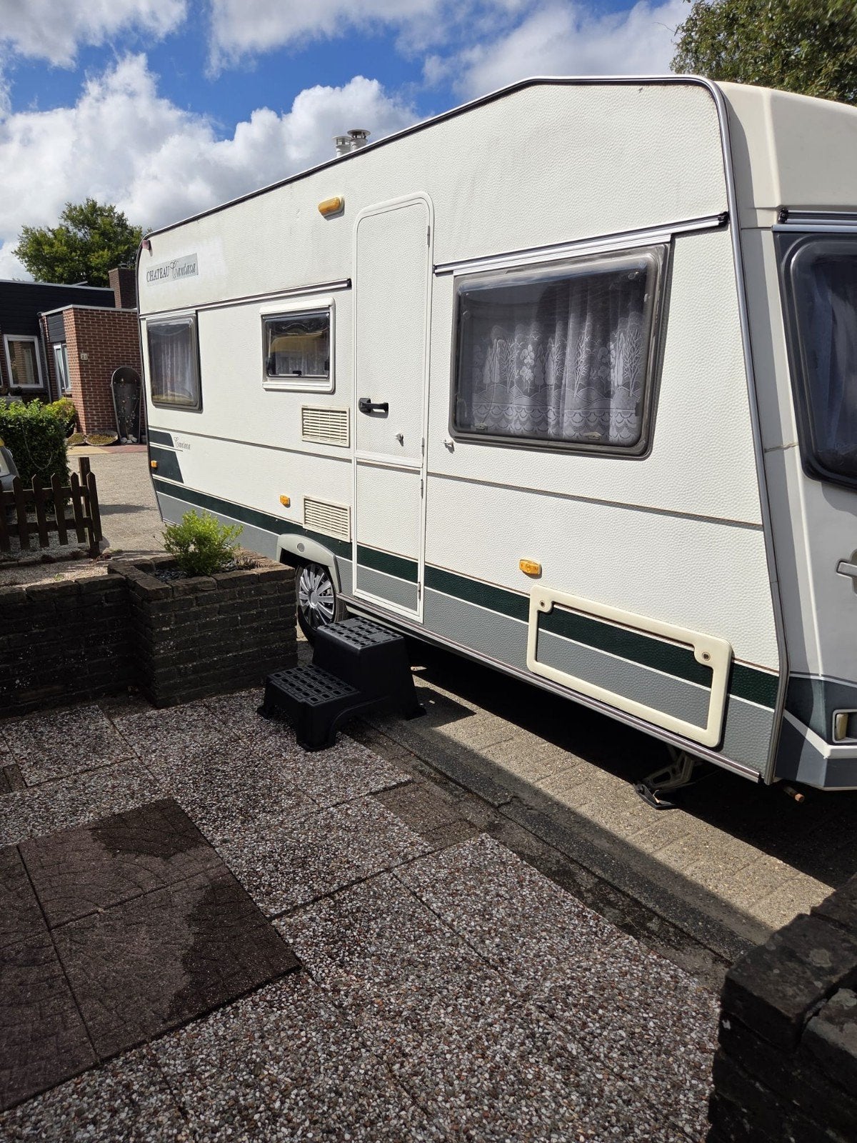 Chateau Cantara 490C met voortent en luifel van dorema., Vast bed, Chateau, Treinzit, Particulier