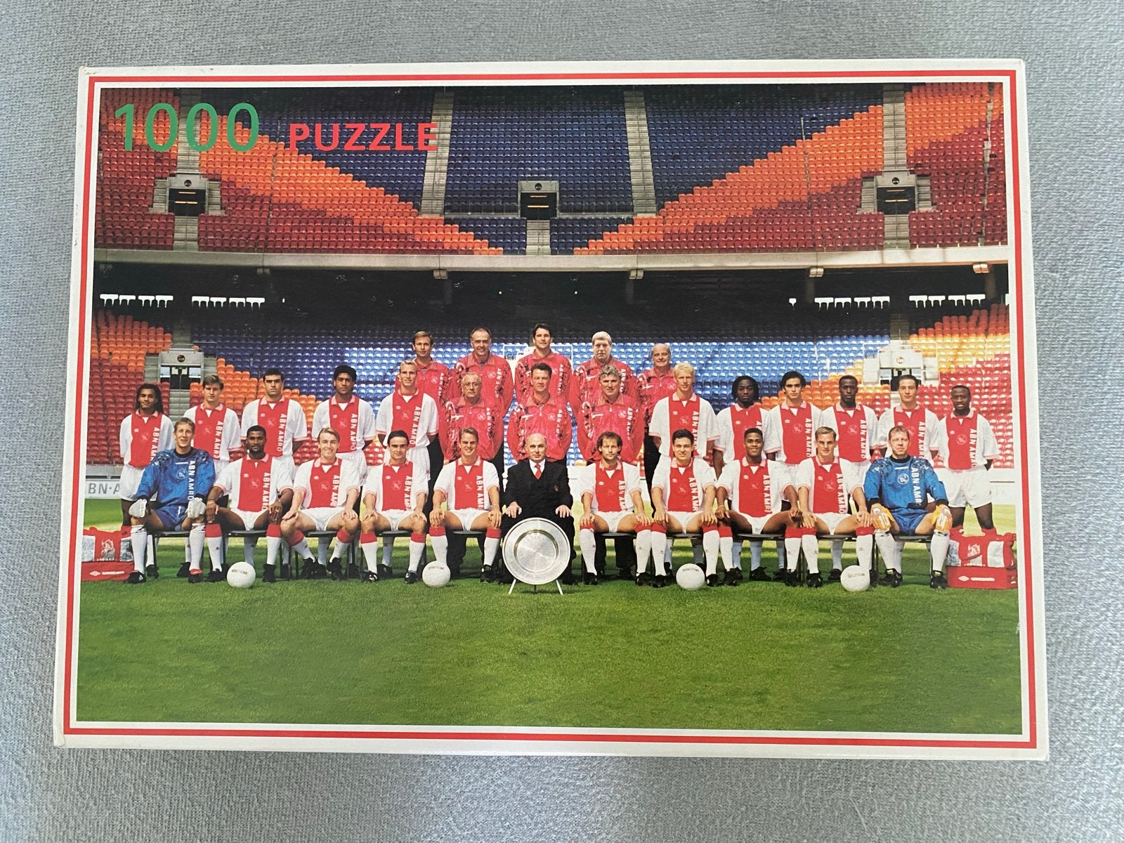 Ajax Puzzel 1000 Stukjes - Voetbalteam in Stadion, Ophalen of Verzenden, 500 t/m 1500 stukjes, Gebruikt, Legpuzzel