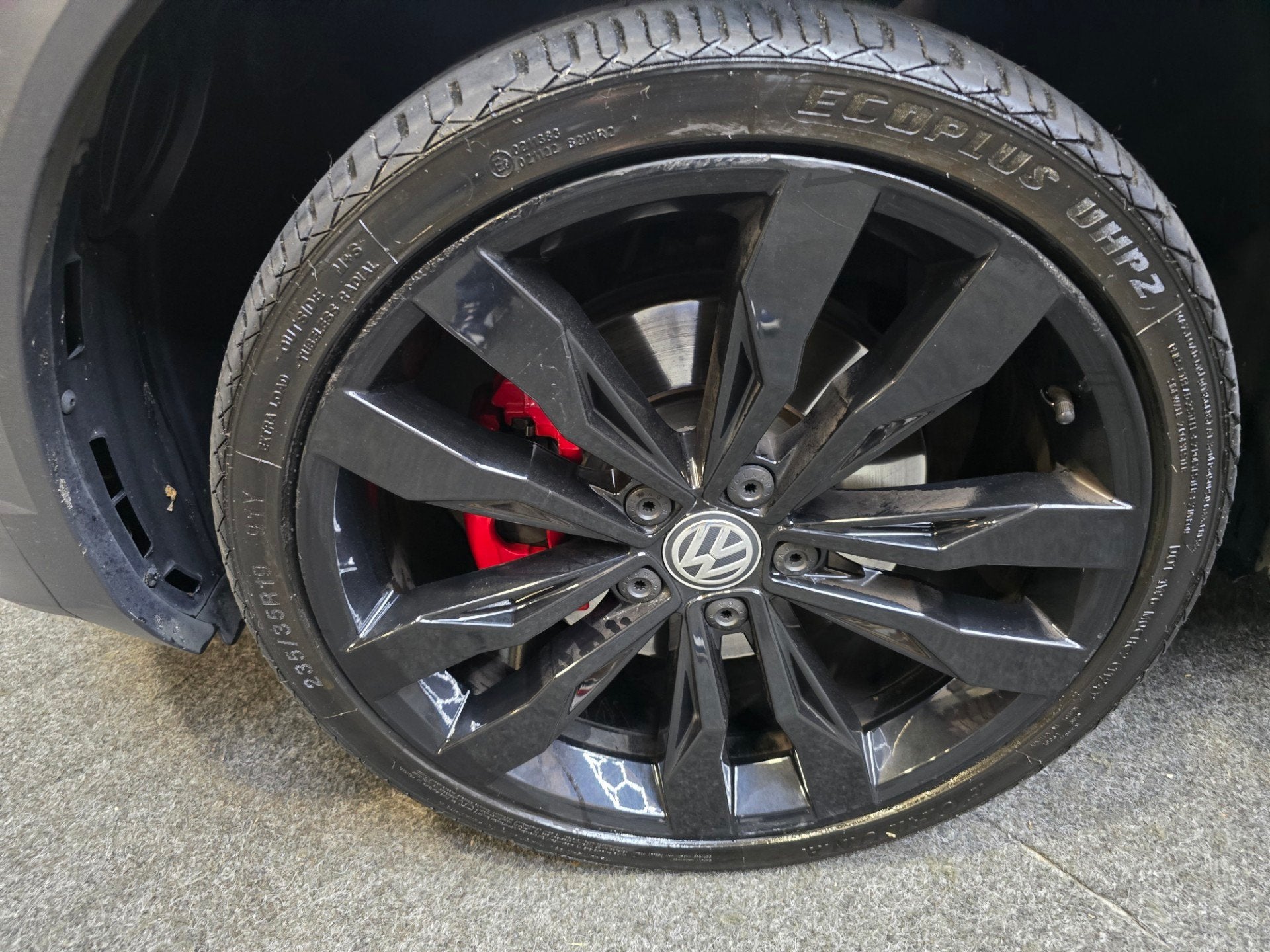Volkswagen T-Roc 1.5 TSI Sport Navi VCP Clima Cruise Camera, Auto's, 4 cilinders, Leder en Stof, Origineel Nederlands, Bedrijf