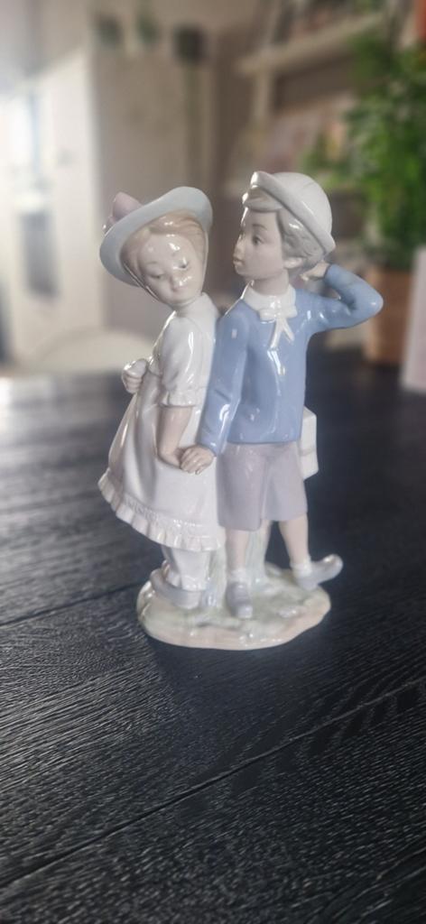 Lladró "Puppy love", Verzamelen, Beelden en Beeldjes, Ophalen, Zo goed als nieuw, Mens