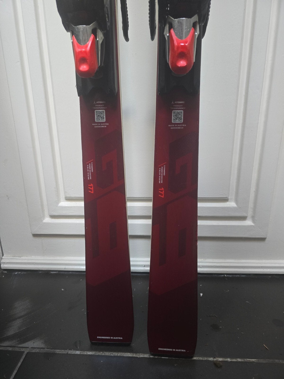 177cm 2025 ATOMIC REDSTER G9 REVOSHOCK RVSK 1160€ GEVORDERD, 160 tot 180 cm, Ophalen of Verzenden, Zo goed als nieuw, Carve