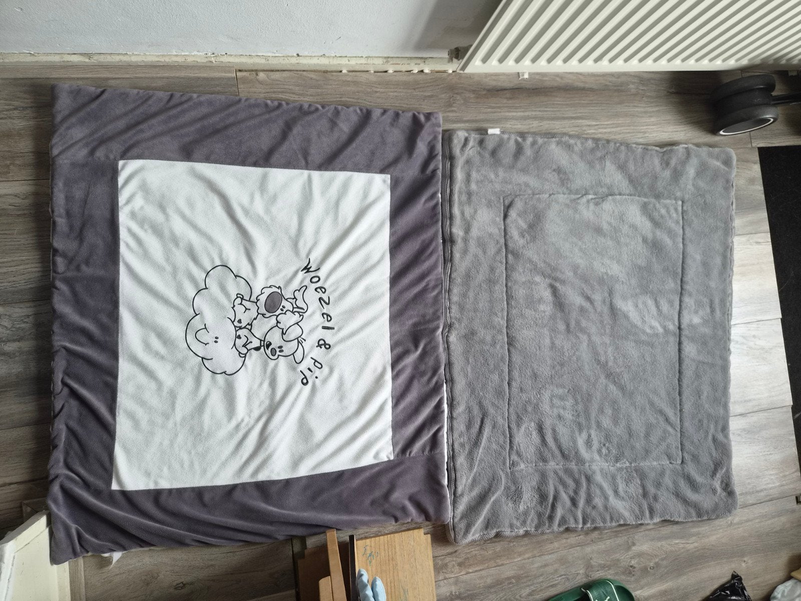 2 nette boxkleden, Ophalen of Verzenden, Zo goed als nieuw, Rechthoekig, Boxkleed