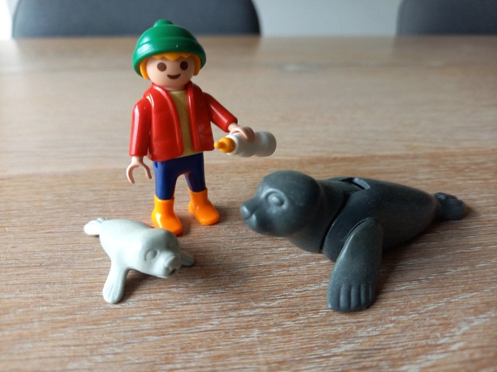 Playmobil Jongen met zeehond en baby zeehondje - 4660 COMPL, Ophalen of Verzenden, Zo goed als nieuw, Complete set