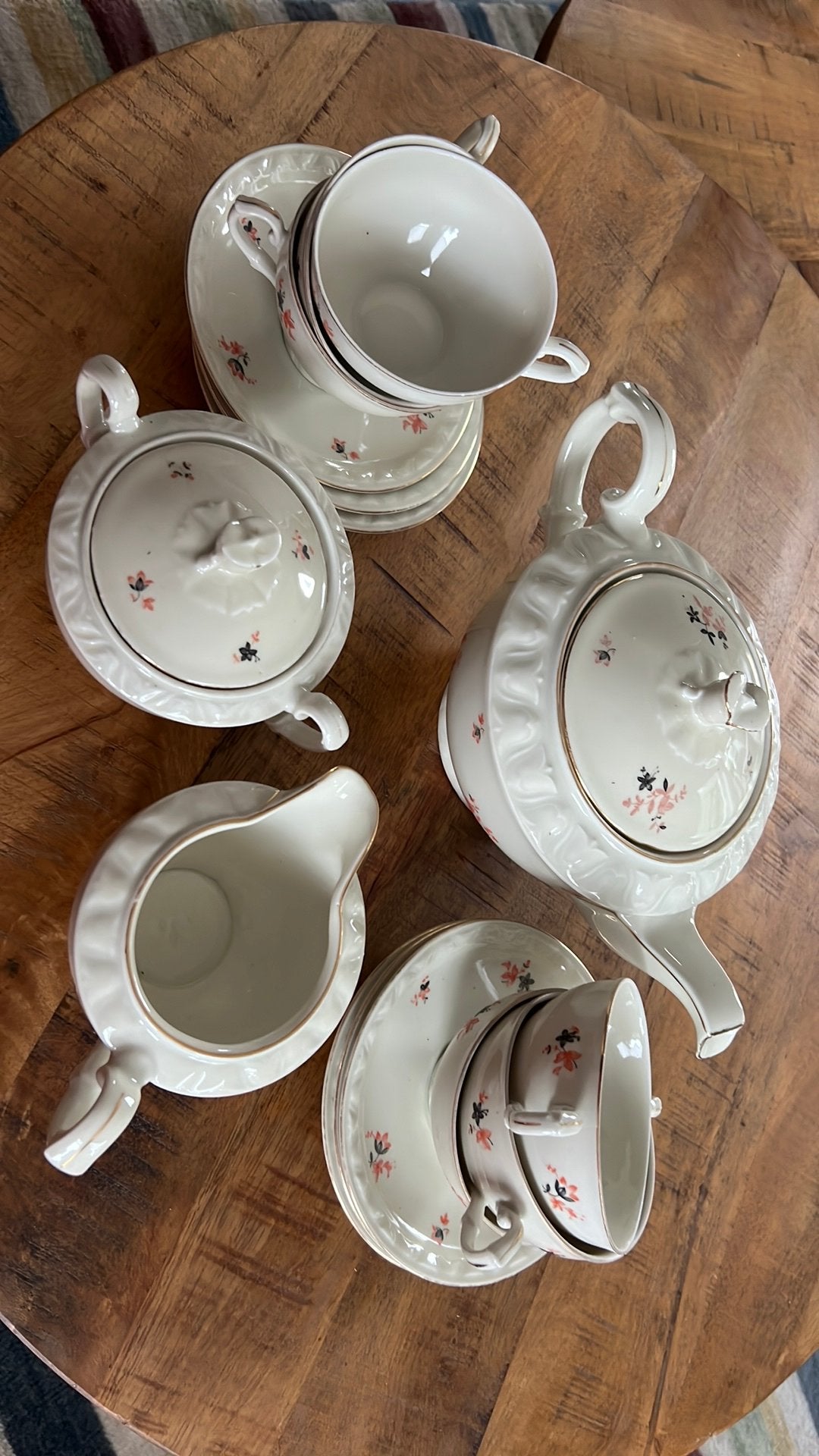 Theeservies met rustieke print, Ophalen